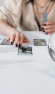 Consejos de lectura de tarot poco comunes para una visión profunda