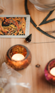 Cómo desbloquear la brújula de la moralidad: navegar con integridad la ética de la lectura del tarot