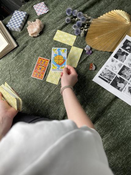 Una guía paso a paso para realizar una lectura de tarot básica para un amigo o para ti mismo [es] post image